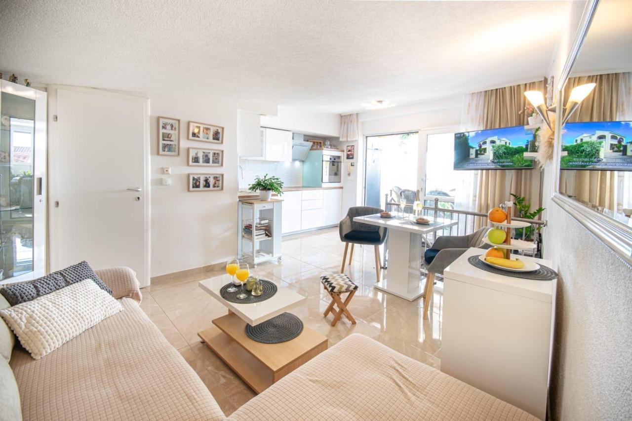 Holiday Home Nevera Makarska Ngoại thất bức ảnh